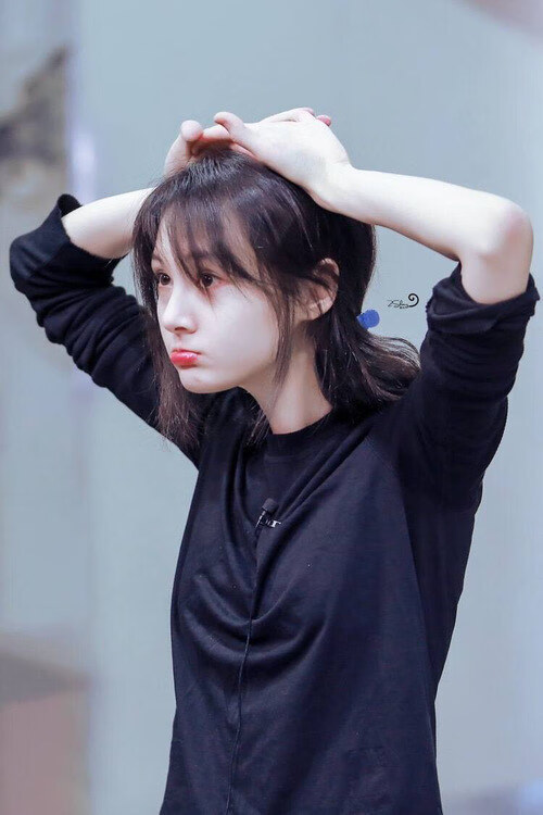 kaiyun官方入口登录-《跨界合作：电竞综艺携手娱乐界多方共赢》，跨界节目有哪些