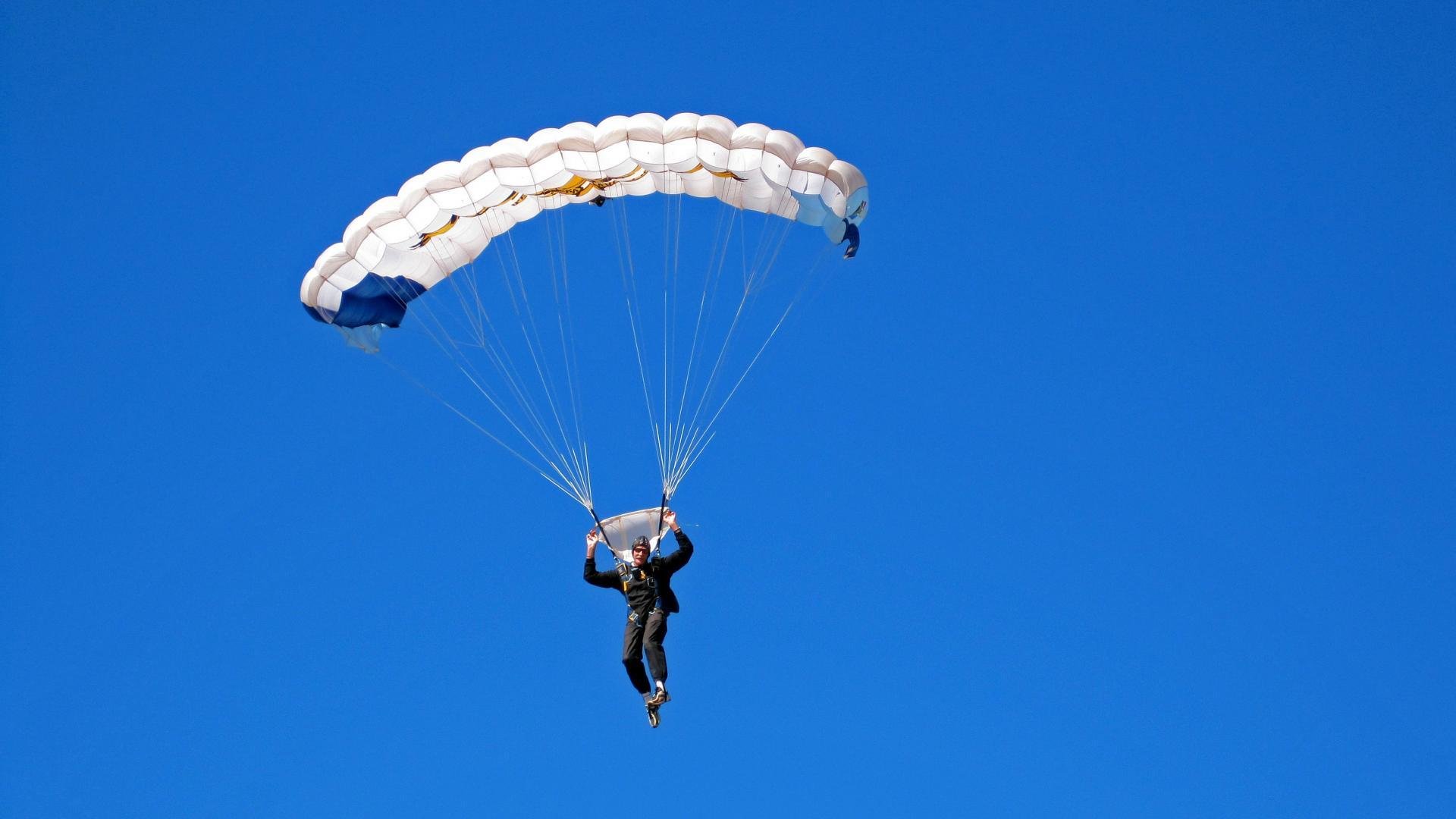开云·Kaiyun网页版-张雨霏社交账号破百万粉丝大关，张雨霏接受采访视频